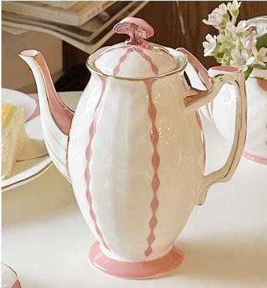 Aynsley エインズレイ イギリス 洋食器 茶器 蝴蝶柄 蝶々 Aynsley エインズレイ イギリス 洋食器 茶器 蝴蝶柄 蝶々