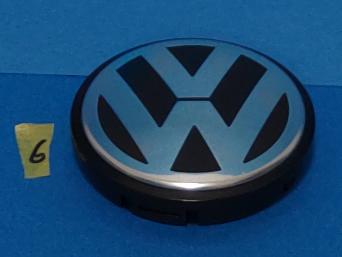 3ヶのみ出品 送料込み Made in Germany VW ホイールセンターキャップ 本国純正 PCD100用 中古品 ポロ などに フォルクスワーゲンの画像3