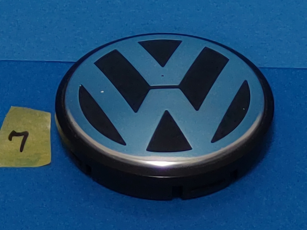 3ヶのみ出品 送料込み Made in Germany VW ホイールセンターキャップ 本国純正 PCD100用 中古品 ポロ などに フォルクスワーゲンの画像4