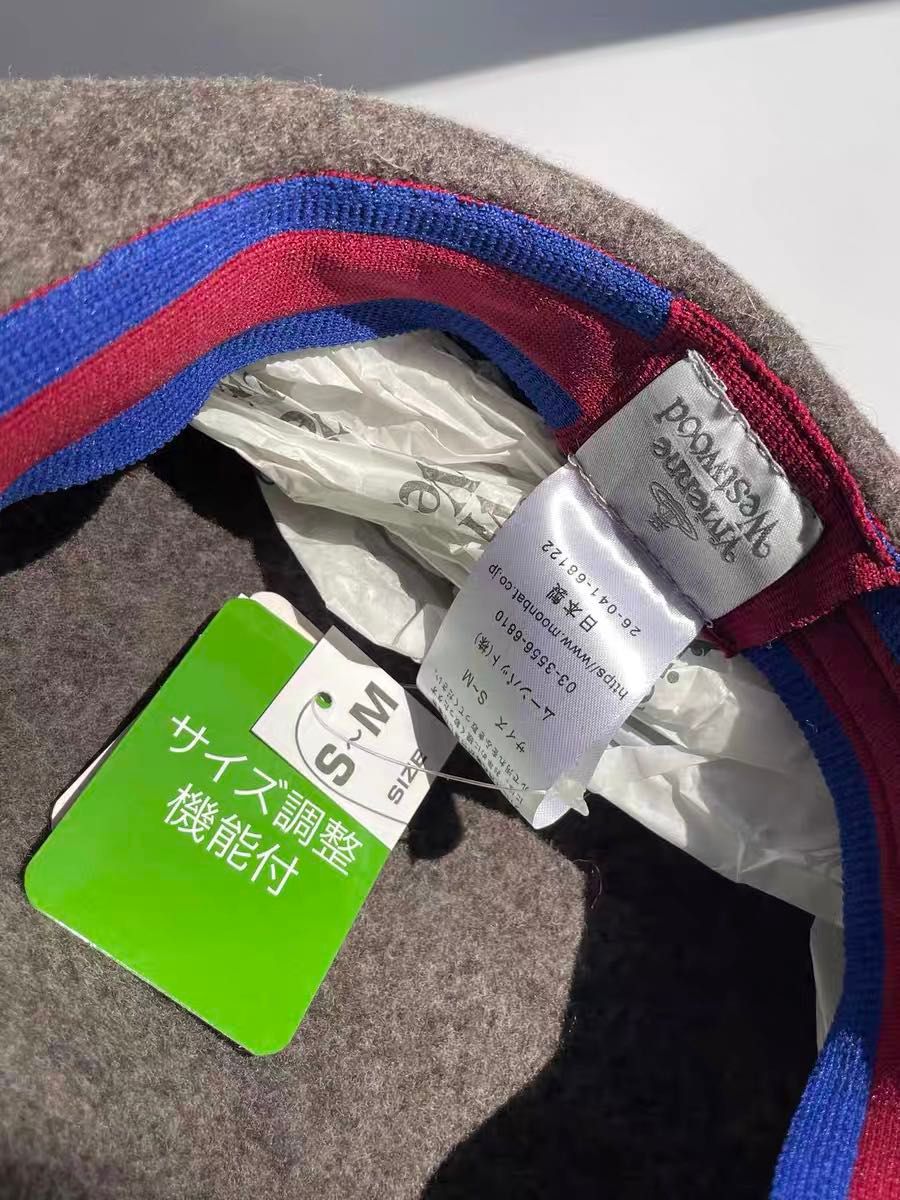 未使用品ヴィヴィアンウエストウッド ラインORB刺繍 ベレー帽 色 未使用品ヴィヴィアンウエストウッド ラインORB刺繍 ベレー帽 色
