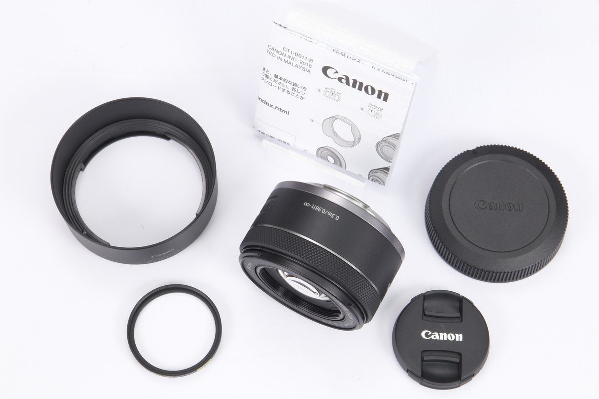 【 新品同様 | 動作保証 】 Canon RF50mm F1.8 STM 【 純正レンズフード・レンズプロテクター 追加付属 】_画像2