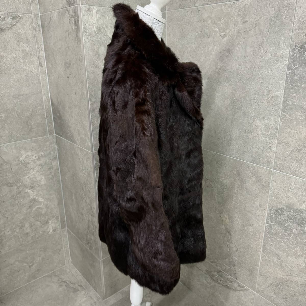 B288172(023)-149/NJ0　毛皮コート　Deluxe Fur　by Onward　ファーコート　赤茶　ブラウン系_画像5