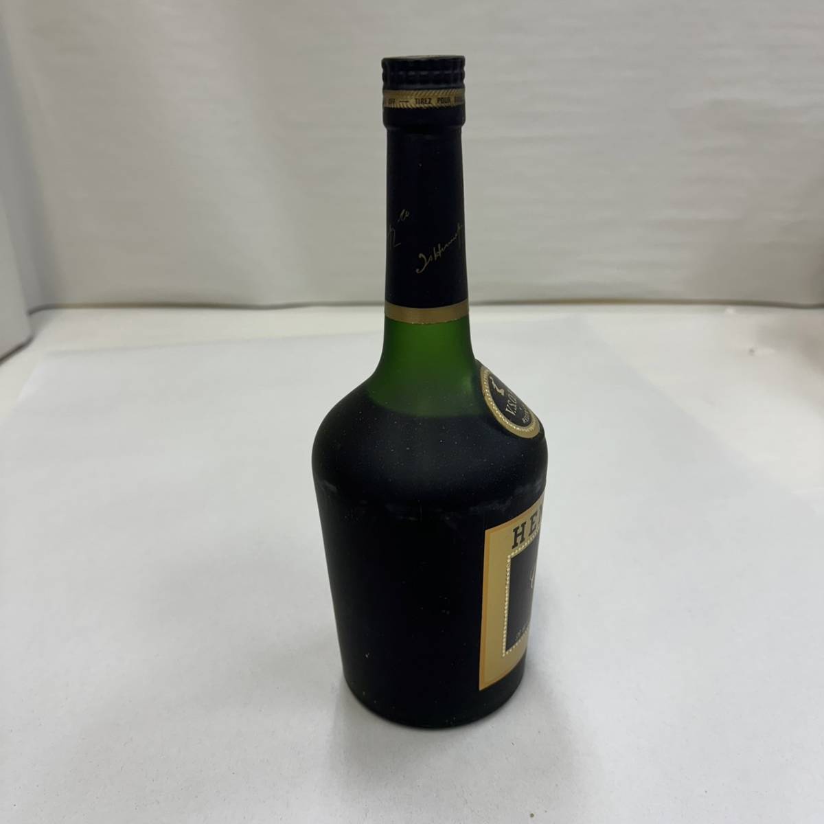 B16718(024)-120/SR6000　酒　HENNESSY　V.S.O.P　RESERVE　COGNAC　ヘネシー　コニャック　ブランデー　700ml　箱付き_画像5