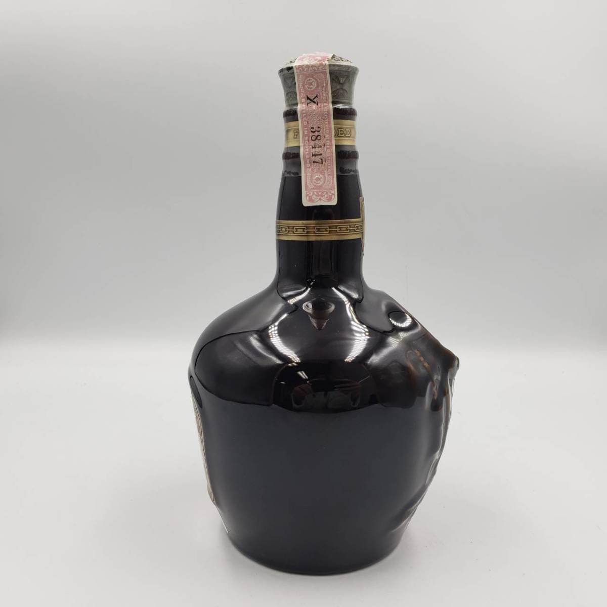 M6866(024)-581/KN4000　酒　 ROYAL SALUTE　21年　SCOTCH WHISKY　ロイヤルサルート　スコッチ　43％　700ml　袋・箱付き_画像5