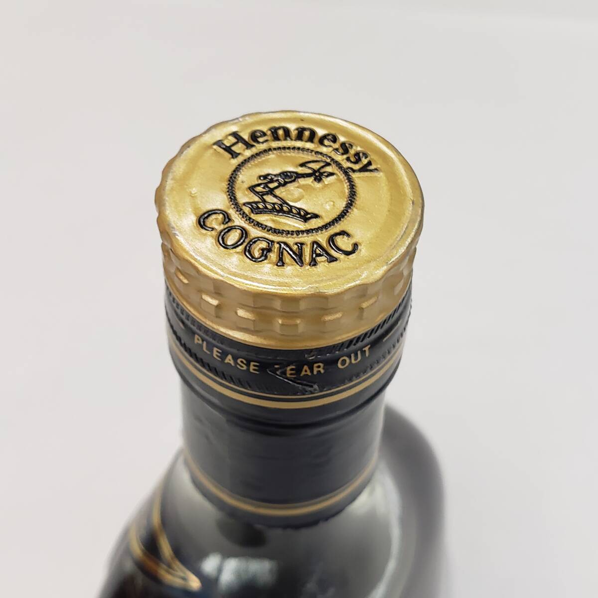 E15250(033)-628/OT20000　酒　Hennessy XO　ヘネシー　COGNAC　コニャック　グリーンボトル　ゴールドキャップ　40％　700ml　箱付き_画像8