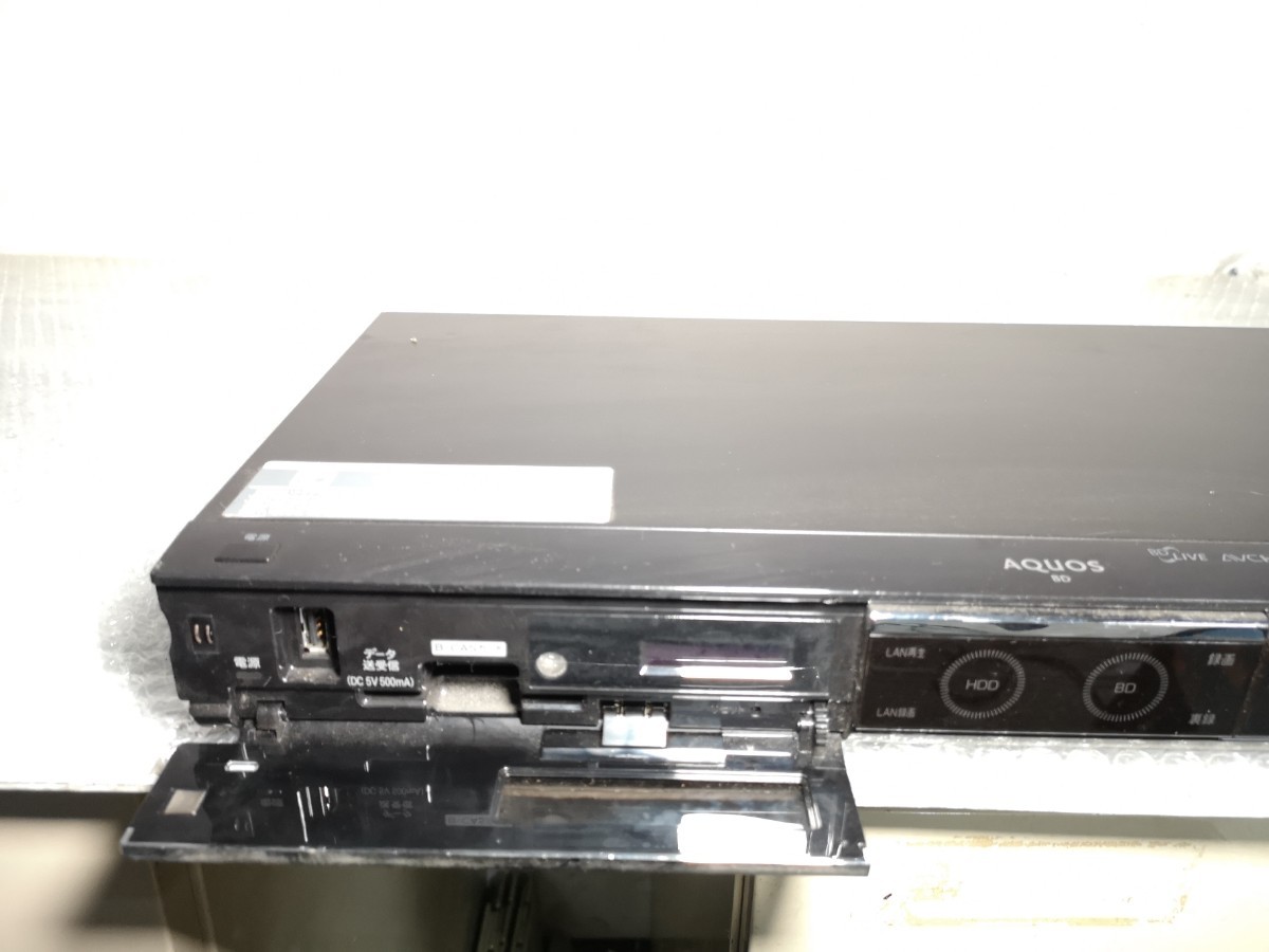 最終出品　SHARP BD-HDW75 2011年製BD RECORDER ジャンク_画像2