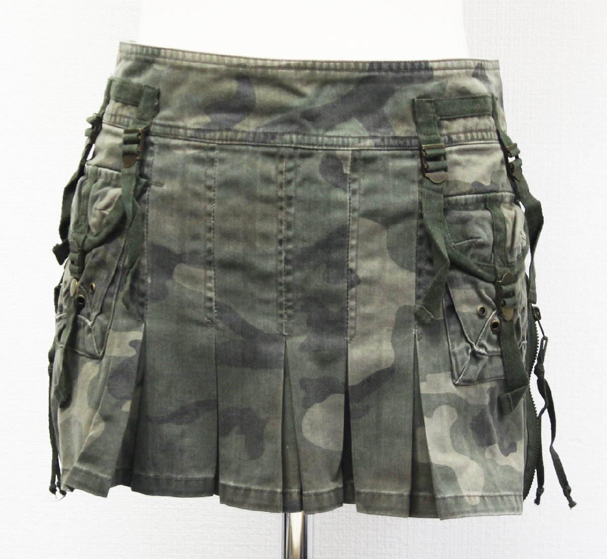Famous Stars and Straps [ガールズスカート] (Size5)【FULL METAL JACKET CAMO】_画像1