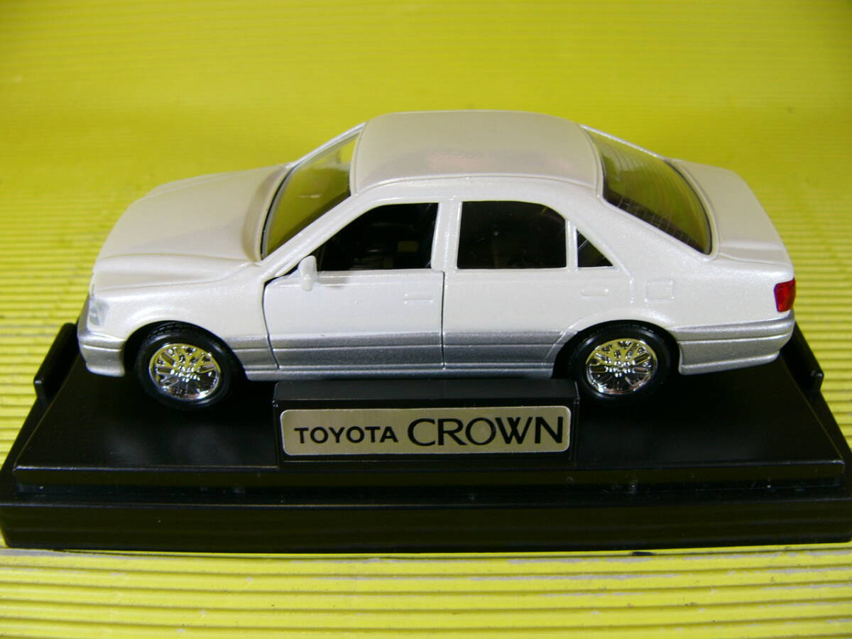  M Tec 1/43 Toyota Crown Royal ru saloon CROWN white ( the cheapest postage retapa520 jpy )