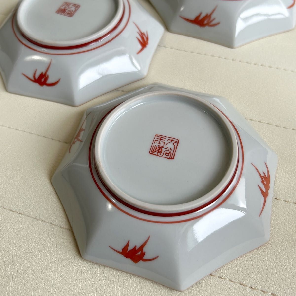 九谷焼 八角皿 5枚セット 銘々皿 赤絵 色絵 小皿 和食器 丸紋 九谷焼 八角皿 5枚セット 銘々皿 赤絵 色絵 小皿 和食器 丸紋