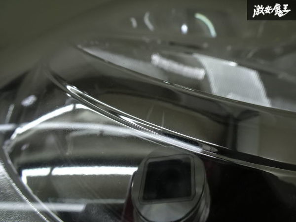 [ царапина меньшее ] Daihatsu оригинальный LA800S LA810S Move парусина галоген передняя фара лампа правый правая сторона водительское сиденье сторона KOITO 100-69039 полки 18-1