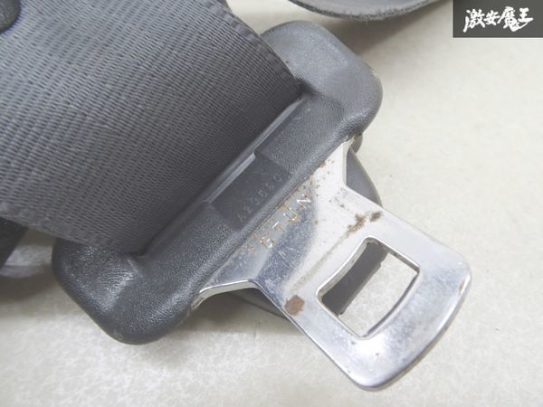 [ moveable OK] Subaru original GC8 Impreza 1999/10 front seat belt right right side driver`s seat side only immediate payment shelves 4-3-C