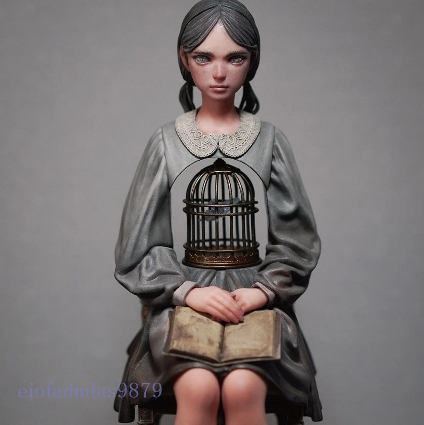 絶版 超入手困難 POP MART x Kennyswork Molly Pajama Figure 絶版 超入手困難 POP MART x Kennyswork Molly Pajama Figure