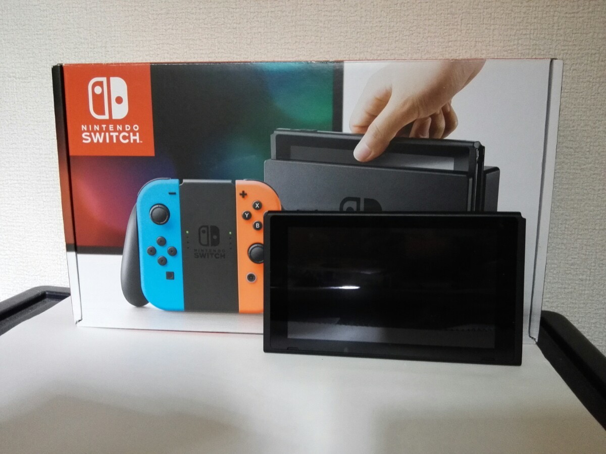 【動作確認済み】2018年製 Nintendo Switch ニンテンドースイッチ HAC-S-KABAA 箱・本体のみ HAC-001 初期型