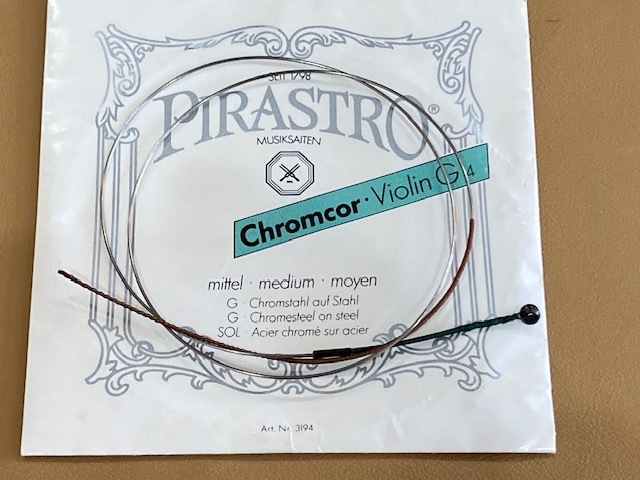 バイオリン 弦 PIRASTROピラストロ クロムコア ４／４サイズ用 GDAE線セット 開封済み未使用 ジャンク品の画像3