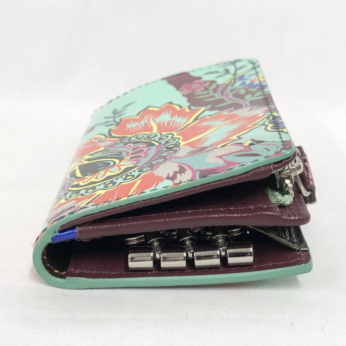 ○★訳有り 新品未使用　Vivienne Westwood (ヴィヴィアンウエストウッド)　TIGER FLOWER　小銭入付キーケース　グリーン★○