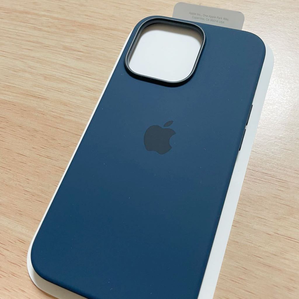 ★新品★ Apple アップル 純正 iPhone 13 Pro シリコンケース・アビスブルー 263B⑥_画像4