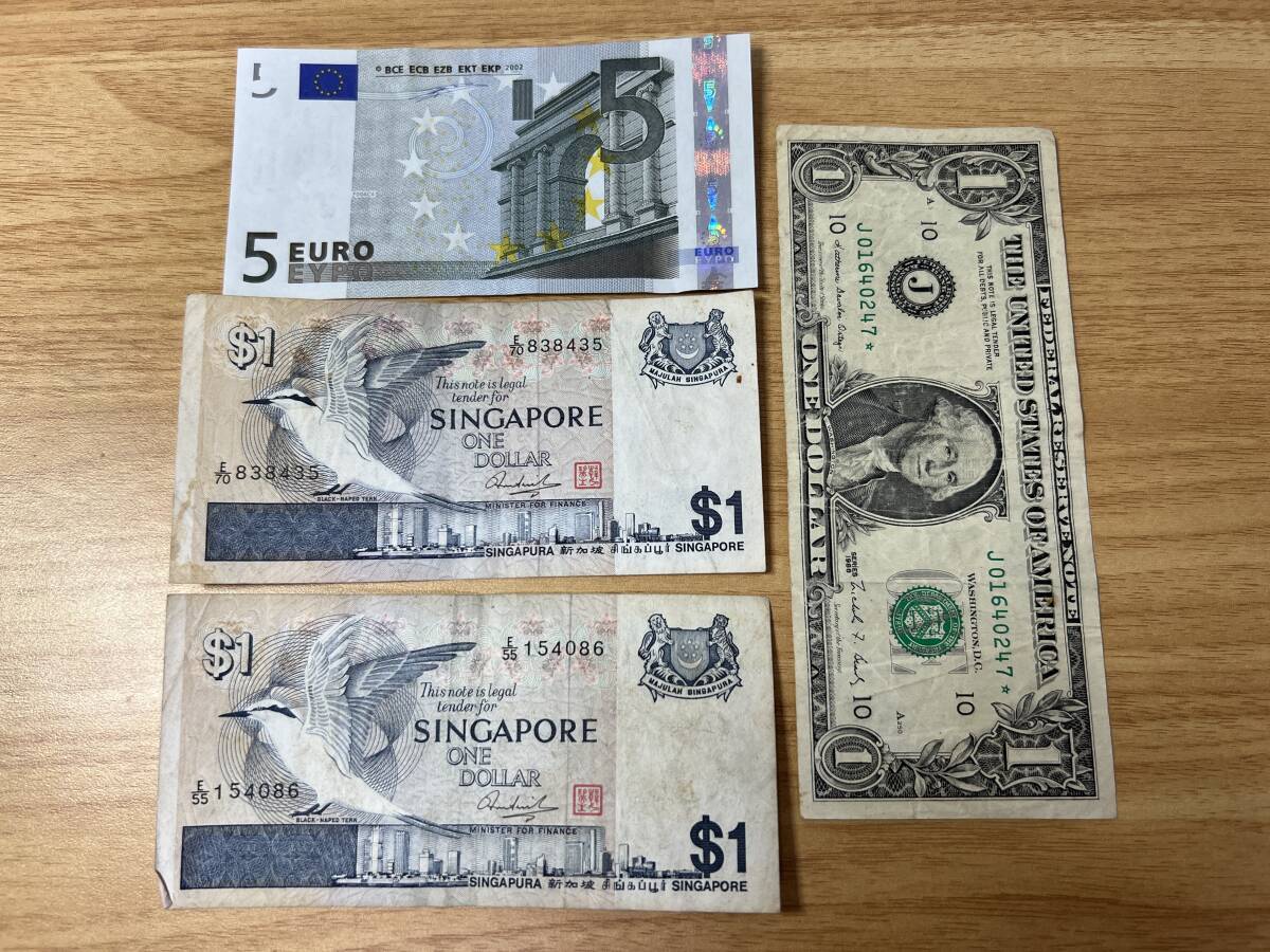 シンガポール1ドル アメリカ1ドル 5ユーロ　中国銀行券 海外紙幣まとめ_画像1