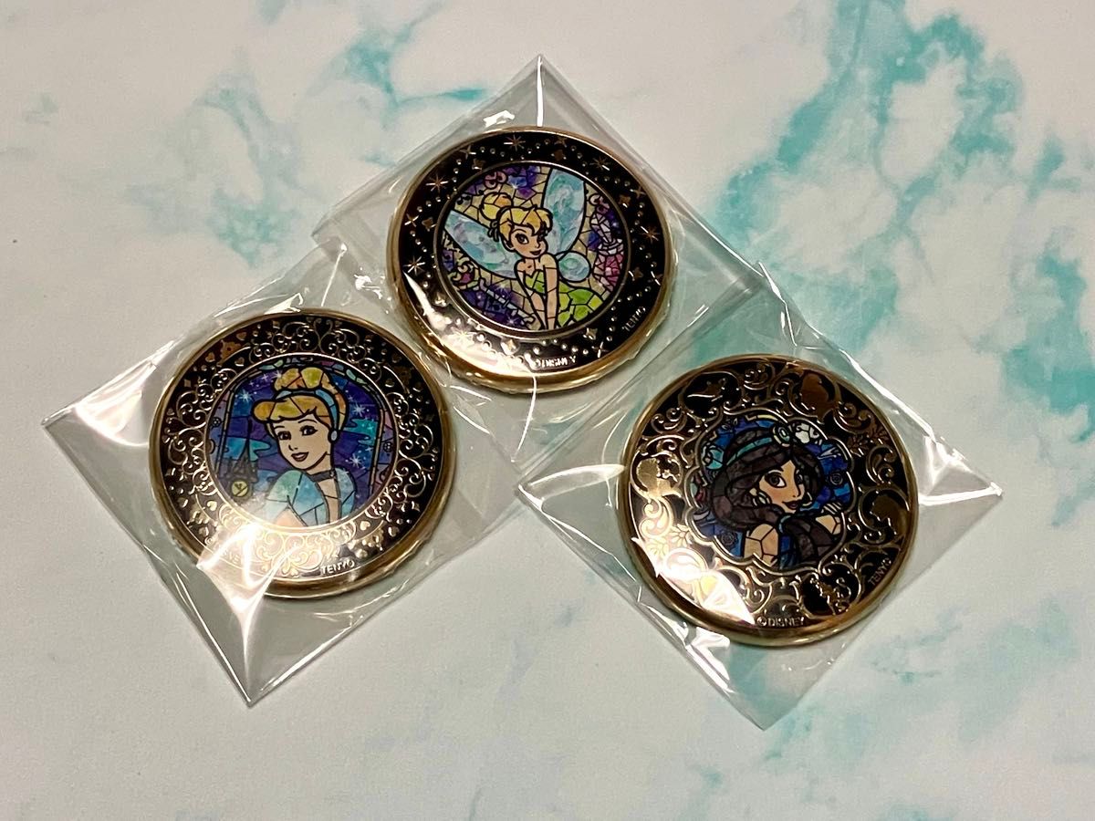 ディズニー 金バッジ シンデレラ ジャスミン ティンカーベル ディズニー 金バッジ シンデレラ ジャスミン ティンカーベル