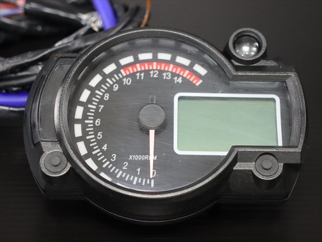 激安！VOIV製汎用デジタルメーター！オートバイスピードメーター MAX 299KM/H 7 色液晶デジタル走行距離計オートバイスピードメーターダ_画像2