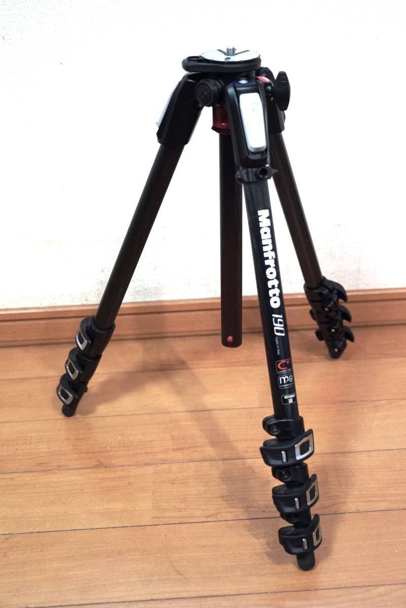 マンフロット三脚 Manfrotto MT190CXPRO4 カーボン4段、90度センターポールシステム採用_画像1