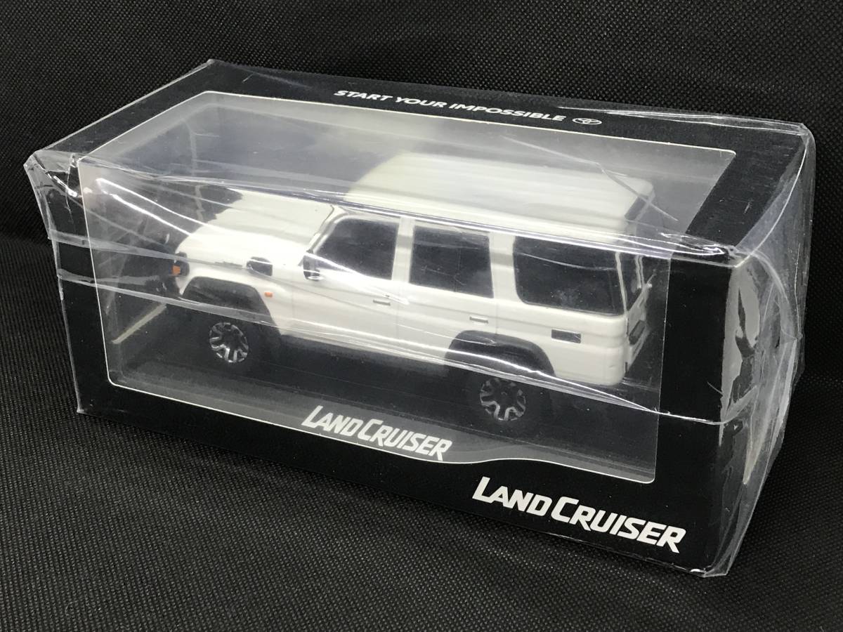 【未開封／訳有】★2023年発売 新型 トヨタ ランドクルーザー 70 1/30 ミニカー カラーサンプル 040 スーパーホワイトⅡ ランクル70 割有_画像3