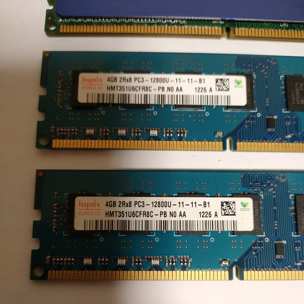 お得な4枚セット hynix 製 PC3-12800U 4GB 2RX8 ADATA AD3U1600C4G11-DRH DDR3 1600 4GX16 ノートPC用メモリ中古品 現状品の画像3