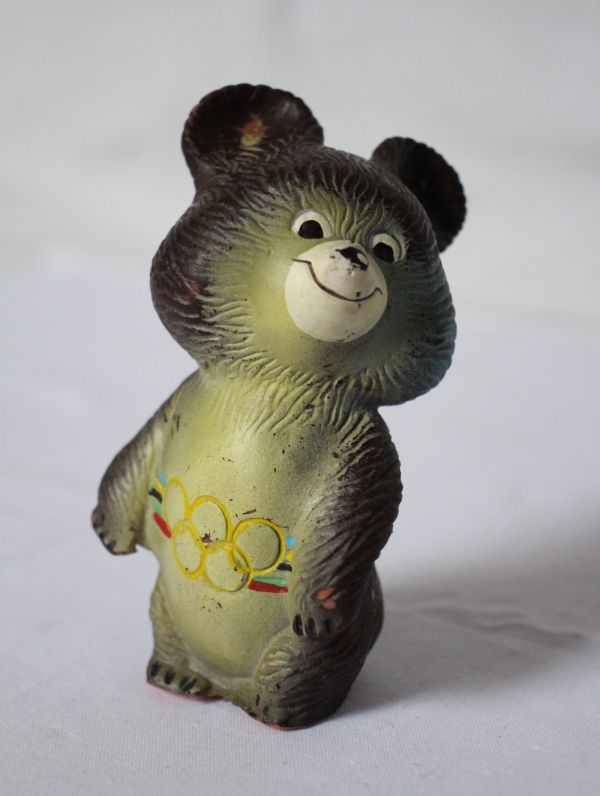 ロシア ヴィンテージ 古いソフビ 1980年 モスクワオリンピックのキャラクター こぐまのミーシャのお人形 小さなサイズ_送料は追跡無3000円or追跡有3300円です