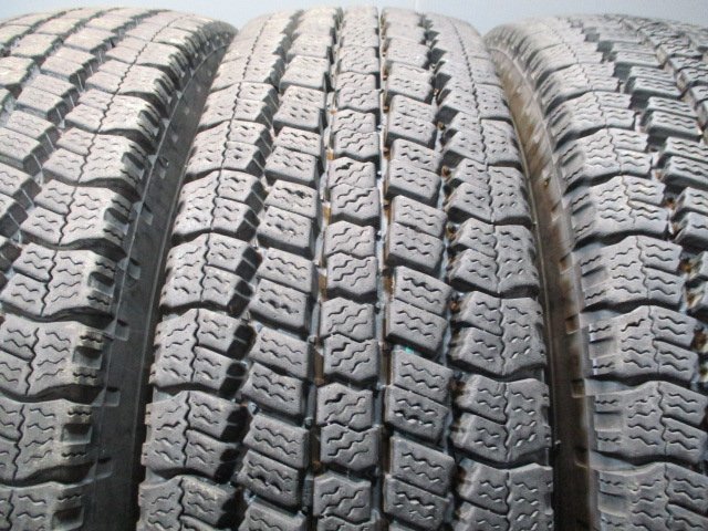 管理番号 R227 スタッドレス 中古タイヤ 195/85R16 114/112L LT 冬4本価格！TOYO DELVEX M934 法人宛/営業所止め送料無料_画像3