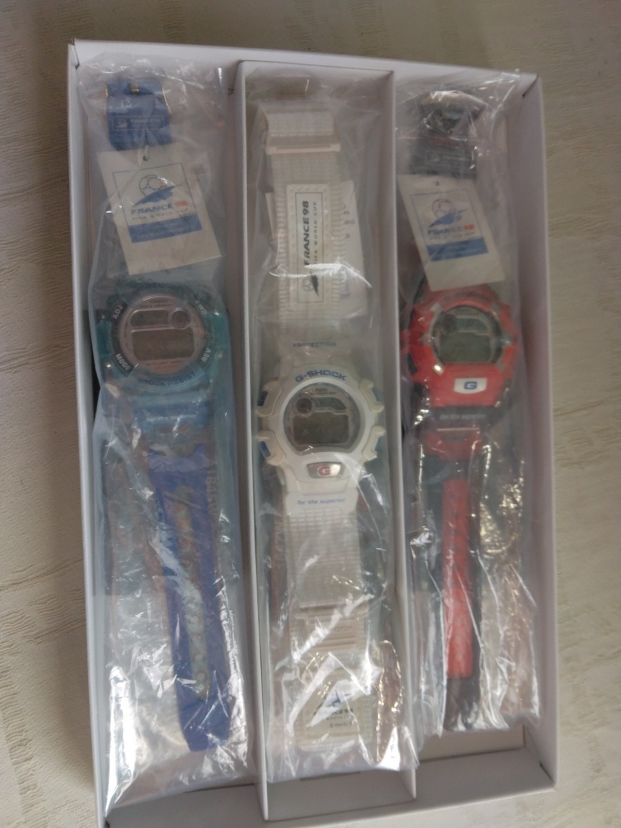 CASIO カシオ G-SHOCK Gショック FIFA WORLD CUP 98 ワールドカップ フランス G-WCUP クォーツ 腕時計 3本セット ケース 箱付 商品未開封_画像2