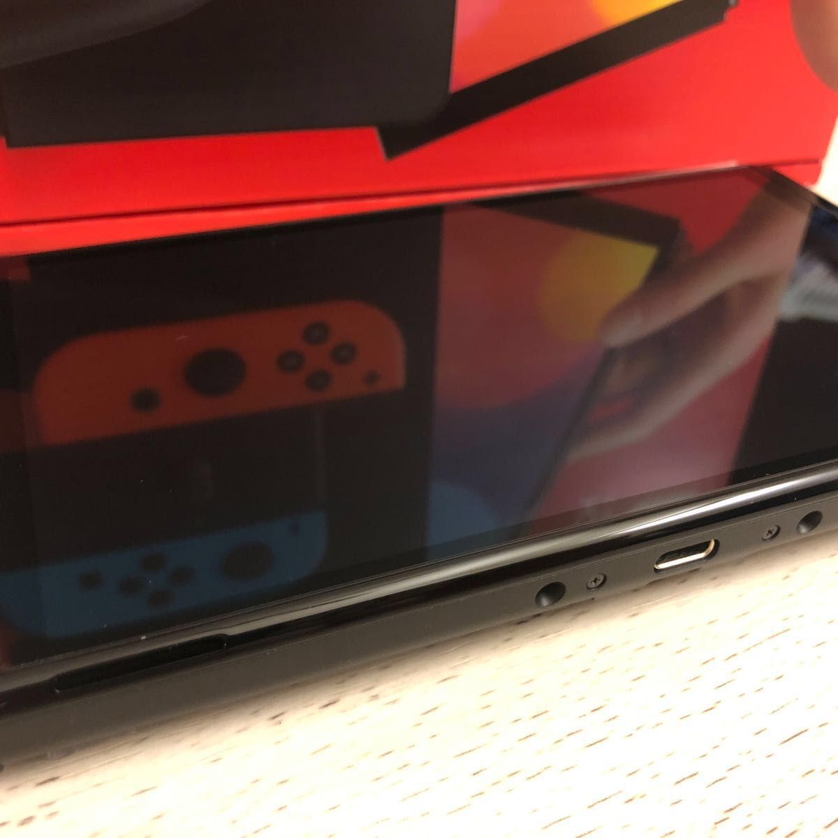 美品　Nintendo Switch 有機EL モデル  本体　ネオンブルー ネオンレッド