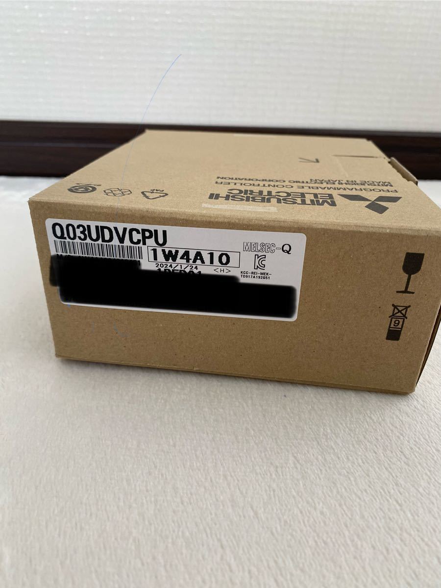 Q03UDVCPU 三菱電機 2024年製　未使用