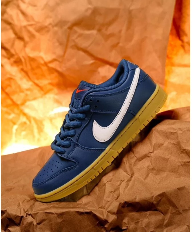 27.0cm NIKE Dunk SB LOW ISO Orange Label Navy Gum US9 27 Rayssa Leal