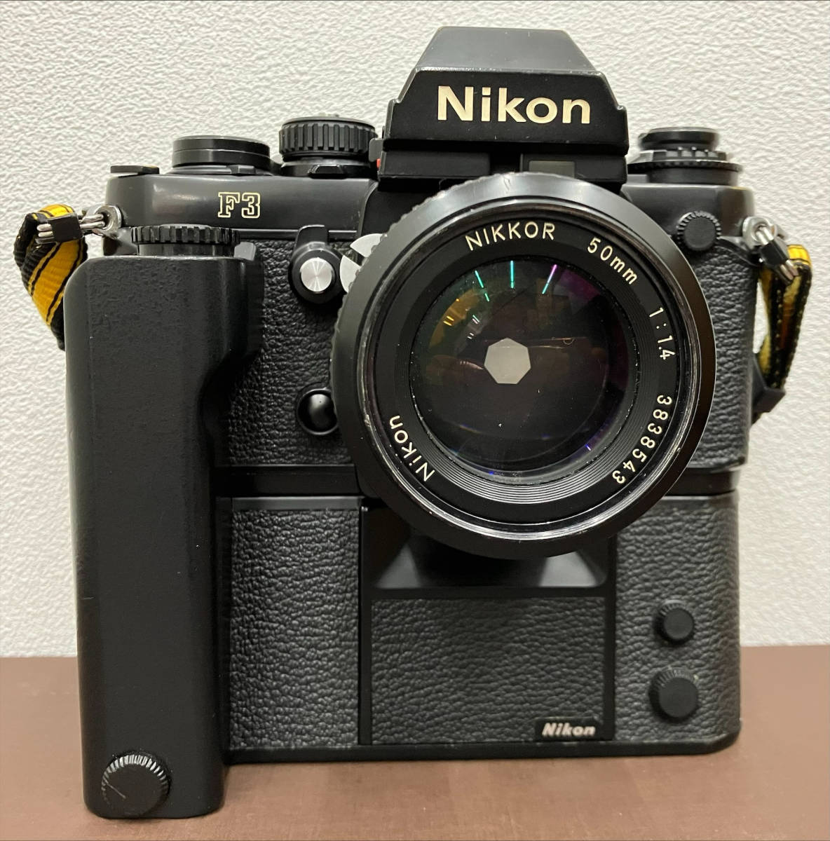 ＃4543　【美品】Nikon F3 ボディ 初期型　レンズ セット/ブラック/キャップ付属品説明書付/ジャンク扱い　本人長期保管品_画像1