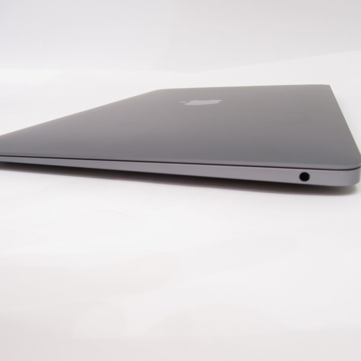 099s Apple/アップル MacBook Air M1 2020 FGN63J/A スペースグレイ ノートパソコン 正規整備品 ※中古_画像6