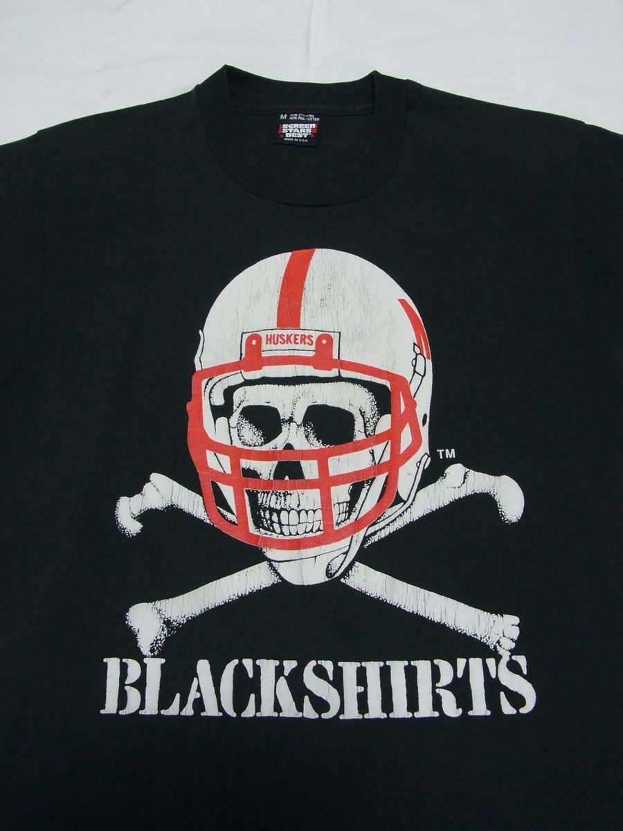 ☆ 80s USA製 ビンテージ NEBRASKA HUSKERS BLACKSHIRTS スカル Tシャツ sizeM 黒 ☆古着 ロック THE WHO Red Hot Chili Peppers 野口強_画像2