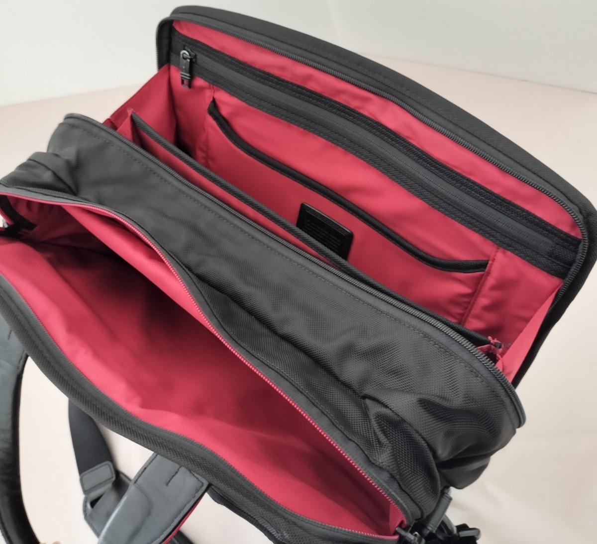 TUMI トゥミ 日本限定モデル レッドアクセント ALPHA2 Limited Edition 2way ブリーフケース 26142DR2E ビジネスバッグの画像3