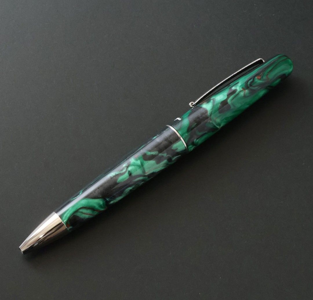 4561 モンテグラッパ ボールペン エルモ01 グリーン＆ブラック 高品質