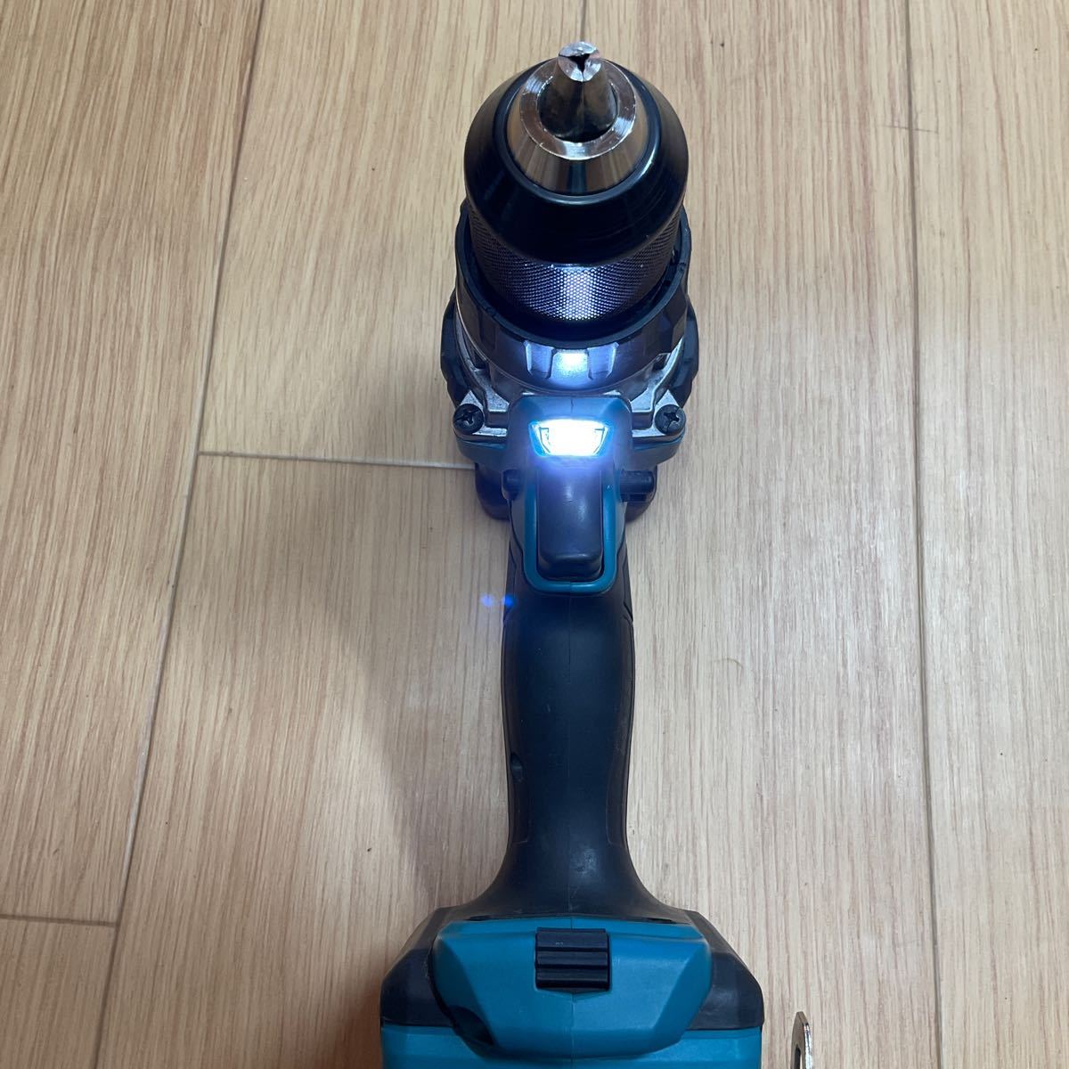 『人気商品』マキタ makita 充電式ドライバ ドリル　DF001GZ 40Vmax 本体のみ　中古動作確認！【送料無料♪】_画像7