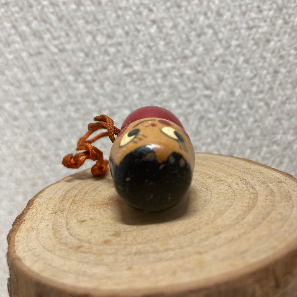 昭和レトロ　当時物　ペコちゃん　こけし　赤×黒　木製　ハイカップ　おまけ　4.3cm