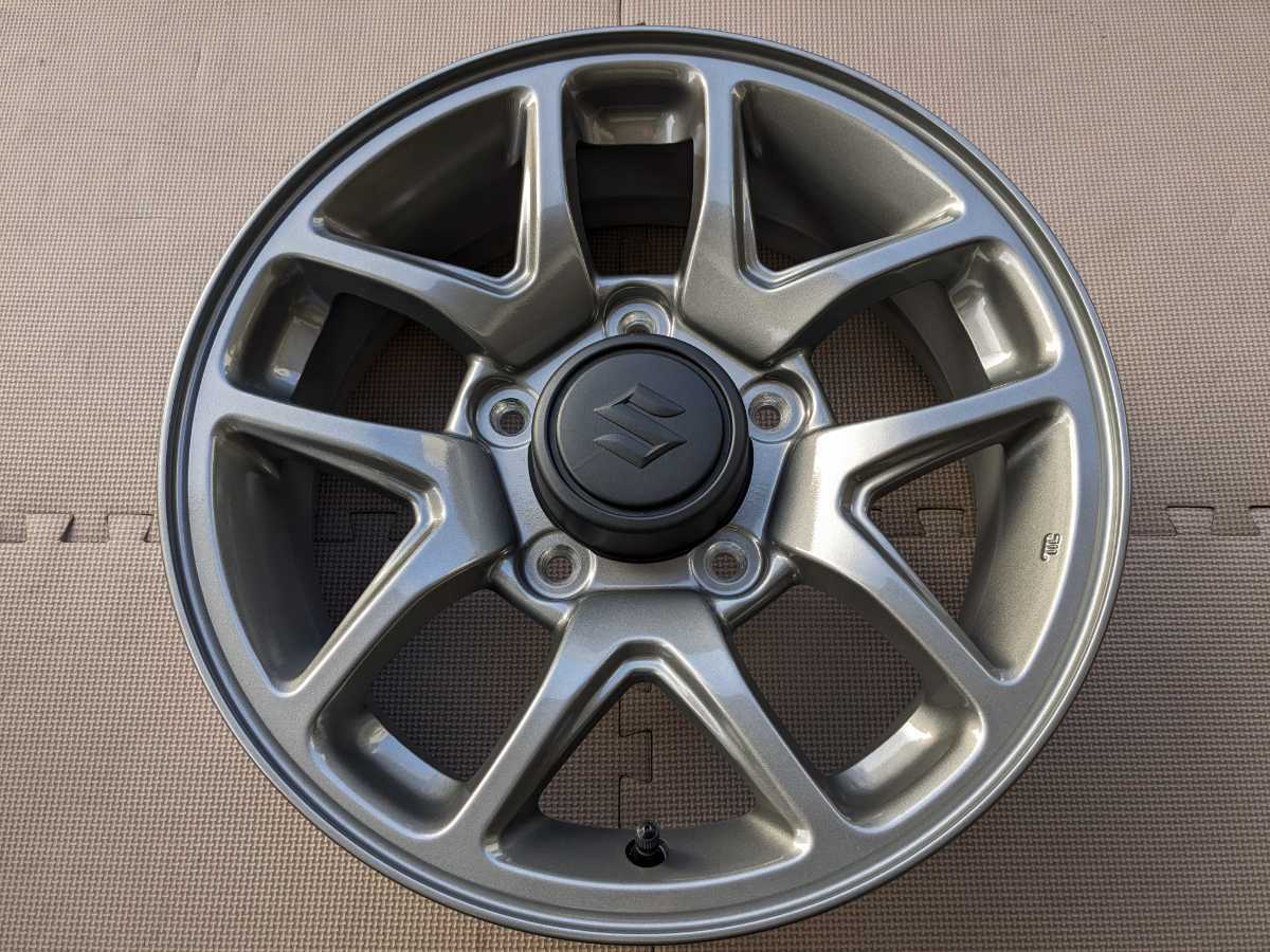 1本 新車外し 美品 JB64 ジムニー 純正アルミホイール PCD139 7 1本 新車外し 美品 JB64 ジムニー 純正アルミホイール PCD139 7