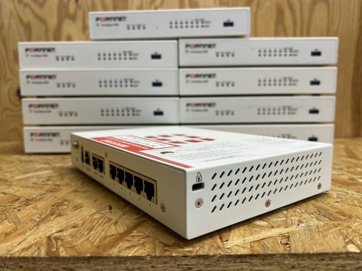 #6001-0704 ☆初期化済み☆ 動作簡易確認 Fortinet FortiGate FG-50E ファイアウォール UTM 発送サイズ:80予定_画像4