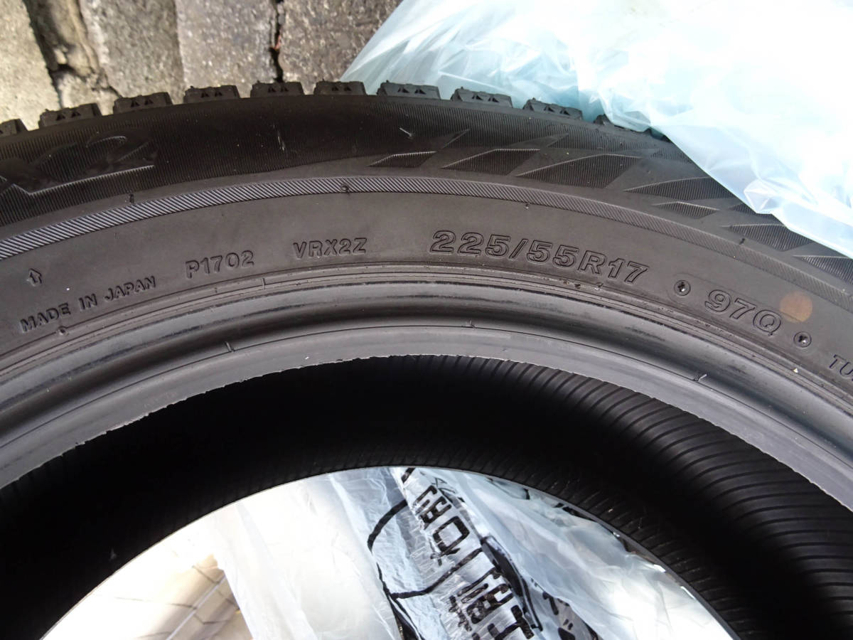 ブリヂストン BLIZZAK VRX2 225/55R17 97Q スタッドレス4本 2019年製4本共に深溝 状態良好 手渡し可 _画像9