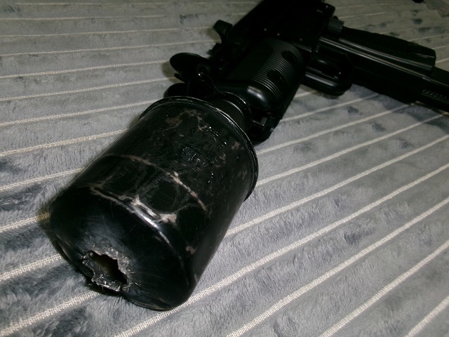 自作 オイルフィルタサプレッサー CODスタイル コールオブデューティ サイレンサー トイガン用M14アダプタ マルイ WA KSC M4 UZI ウージー _取り付け時イメージ１