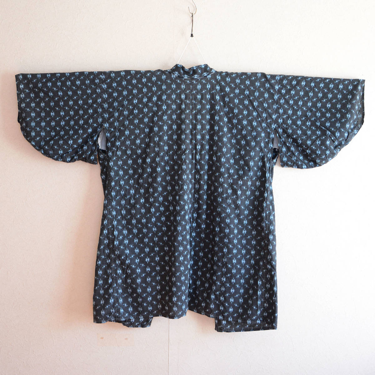 野良着古着絣生地着物ジャケット木綿ジャパンヴィンテージリメイク素材昭和 noragi jacket kasuri fabric kimono cotton japan vintage_画像2