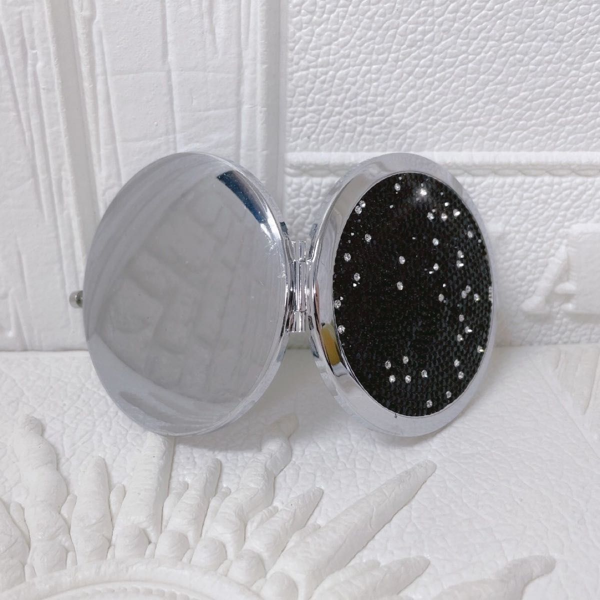新品 クリスタル両面コンパクトミラー ブラック キラキラ ラインストーン デコレーション ダイヤモンドカット 手鏡 携帯用ミラー