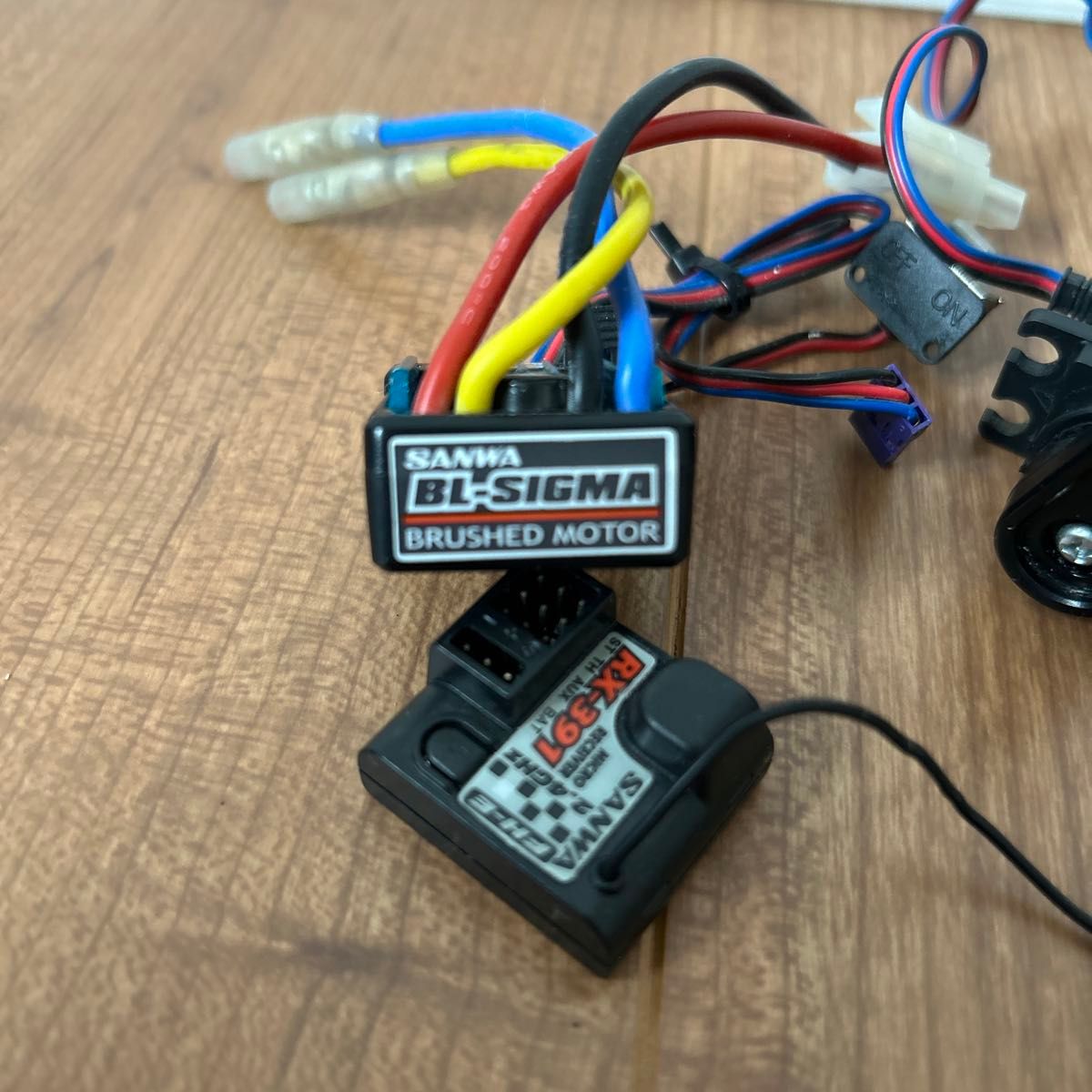 プロポ サンワMX-6 スピードコントローラー サーボセット|Yahoo プロポ サンワMX-6 スピードコントローラー サーボセット|Yahoo
