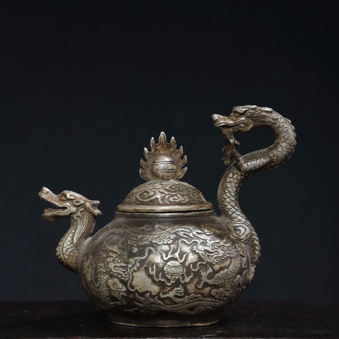 超珍館蔵】銅製 細かく 銀鍍 花卉紋 筆筒 置物 古賞物 古美術品 超珍館蔵】銅製 細かく 銀鍍 花卉紋 筆筒 置物 古賞物 古美術品