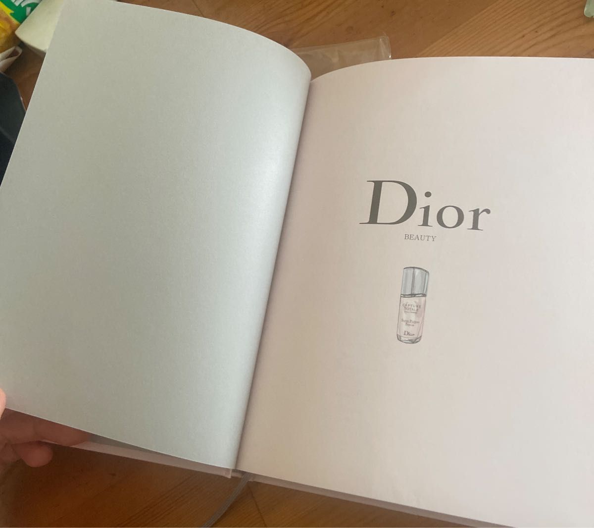 新品未使用　雑誌特別付録　Dior 手帳　ノート　18.5cm＊14cm 