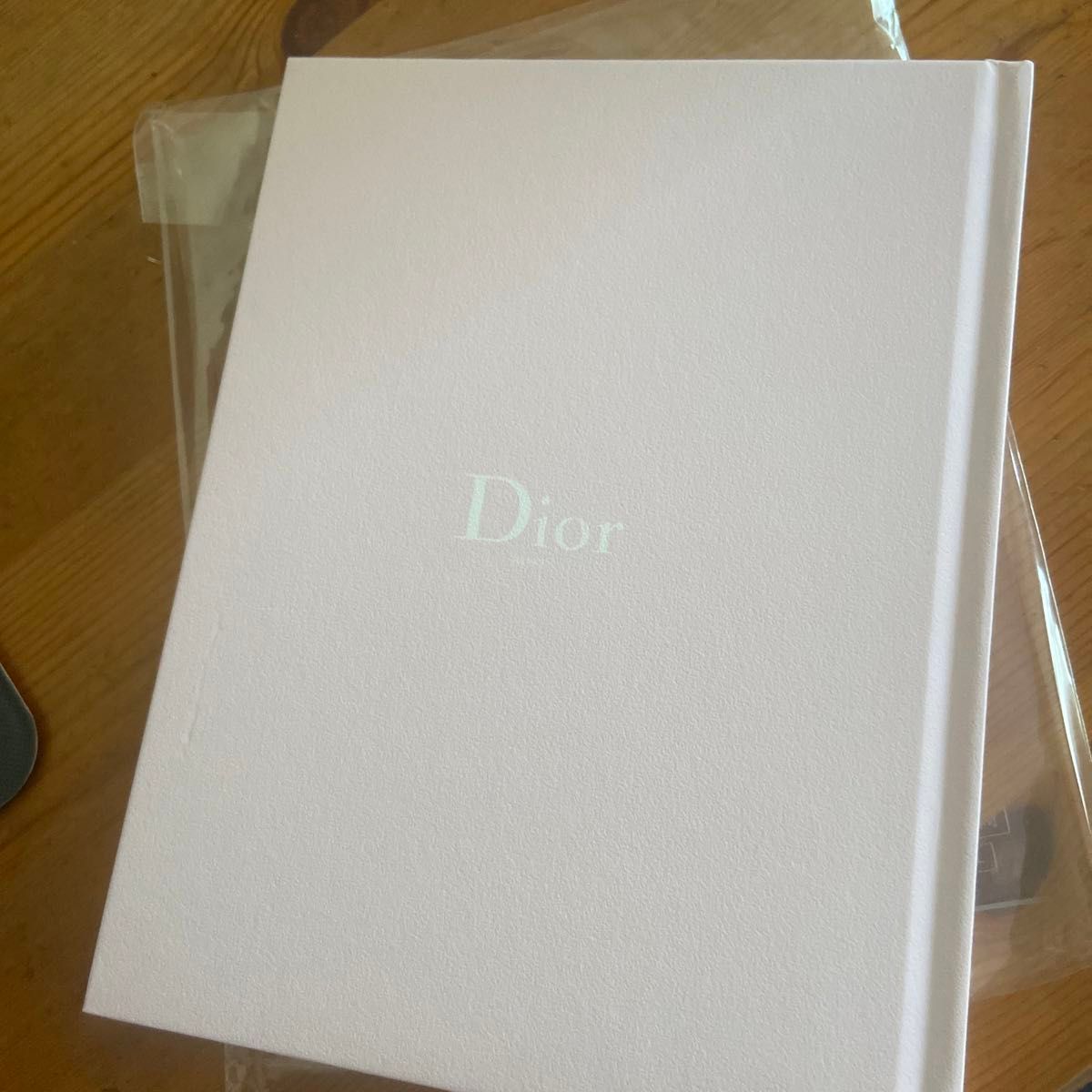 新品未使用　雑誌特別付録　Dior 手帳　ノート　18.5cm＊14cm 