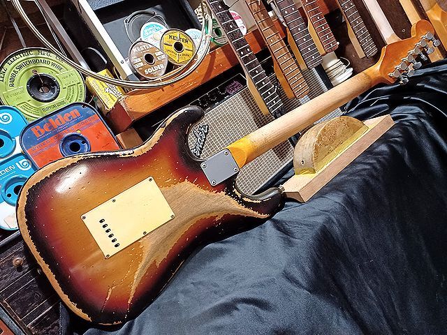 ◎Vintage Reproduction Relic Custom Vintage 3ToneSunburst Stratocaster レリック ＆ エイジド VintageCapa VintageWier◎_画像6